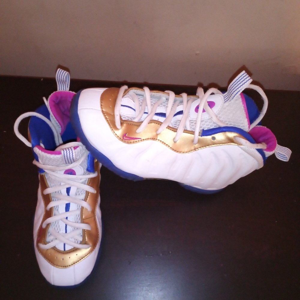 Girls Nike Foamposites
